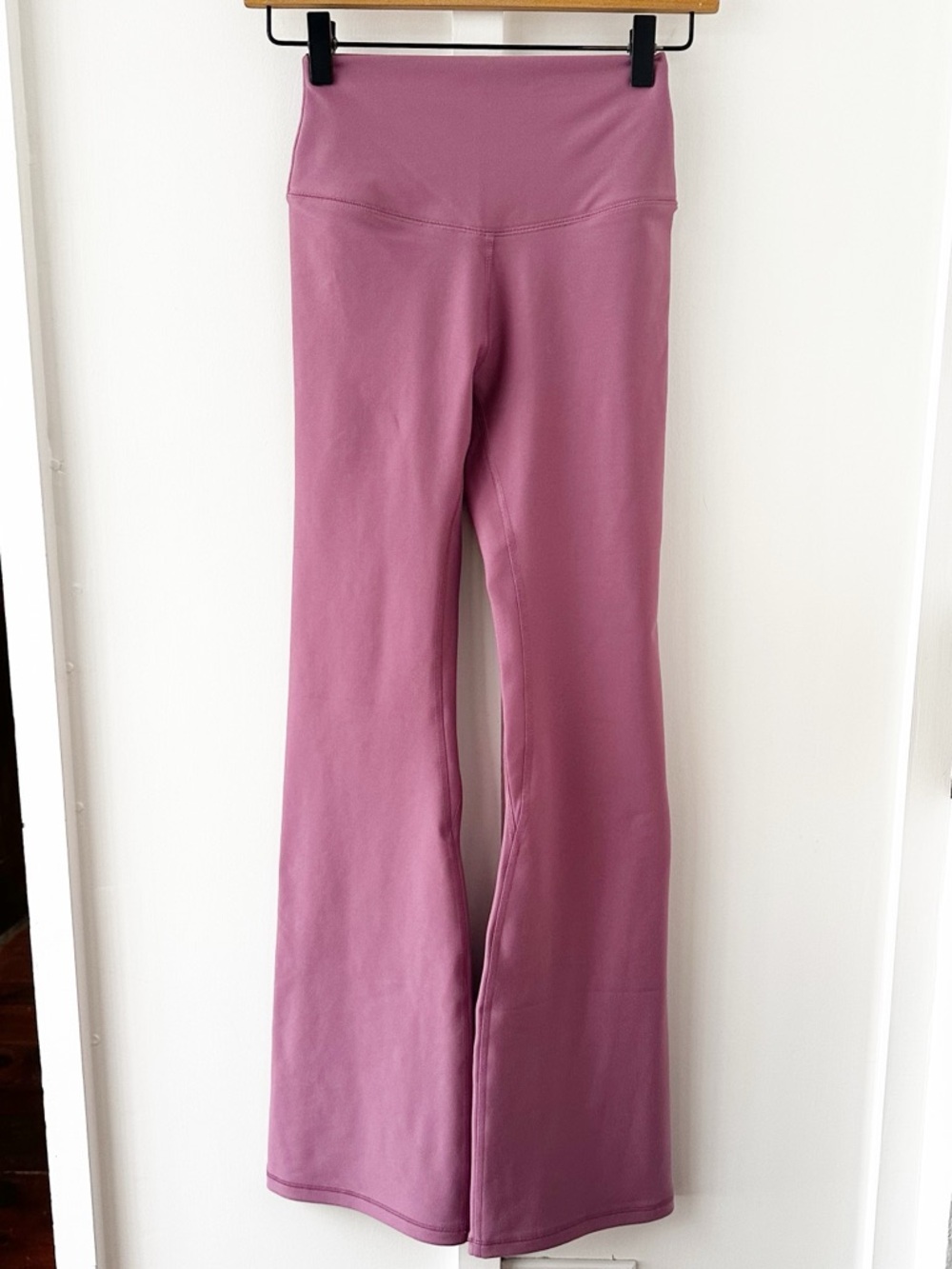 YPB ABERCROMBIE pink sculptlux flare legging